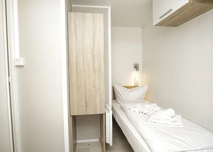 Holiday home Tiny Nr 820 Goehren (Ruegen)